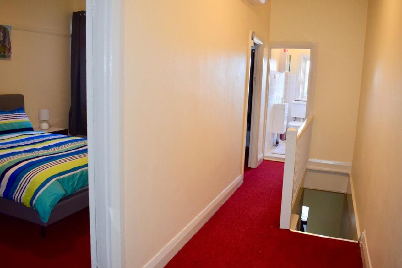 Comfortable 3 Bedroom Apartment In Trendy Haberfield 悉尼 外观 照片
